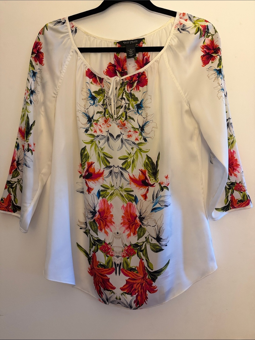 White House Black Market White Floral Tie-Neck Blouse
